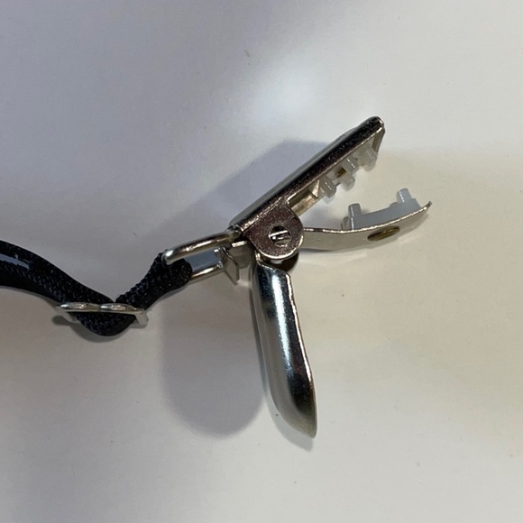 Adjustable double clip Garter with 3 claws. - Picture 4 of 6